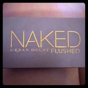 Urban decay naked flushed _naked